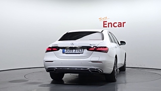 MERCEDES BENZ E-CLASS W213 2021