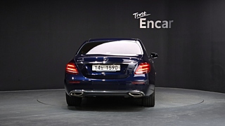 MERCEDES BENZ E-CLASS W213 2018