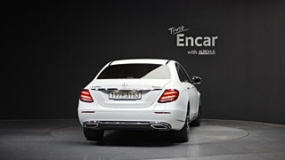 MERCEDES BENZ E-CLASS W213 2020