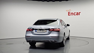 MERCEDES BENZ E-CLASS W213 2021