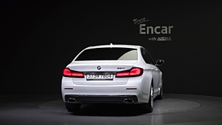 BMW 5-SERIES G30 2020