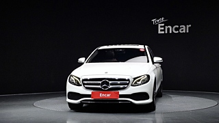 MERCEDES BENZ E-CLASS W213 2019