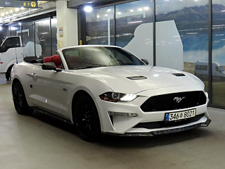 FORD MUSTANG 2021