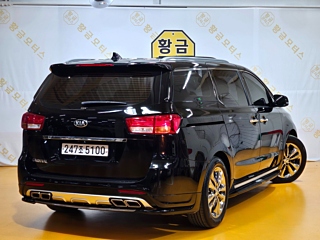 KIA CARNIVAL 2018