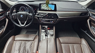 BMW 5-SERIES G30 2018
