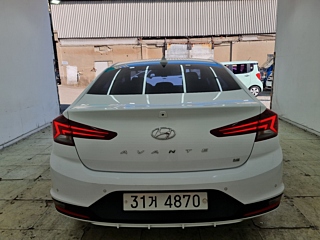 HYUNDAI AVANTE AD 2018