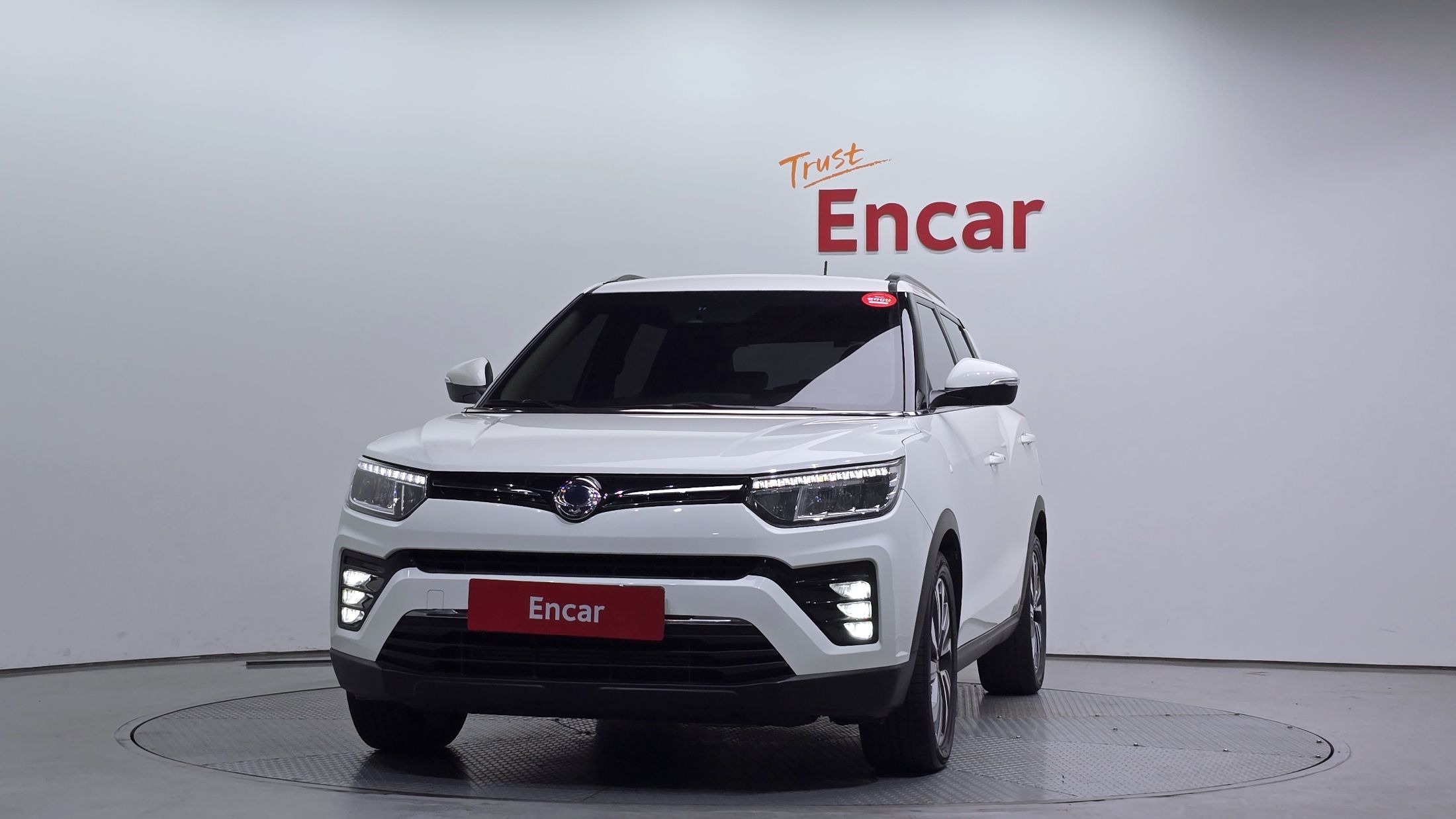 SSANGYONG TIVOLI VERY NEW 2020