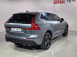 VOLVO XC60 2019