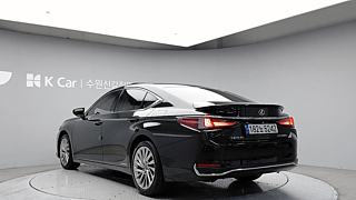 LEXUS ES300H 2022