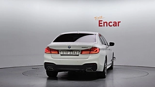 BMW 5-SERIES G30 2017