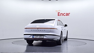 HYUNDAI GRANDEUR GN7 2023