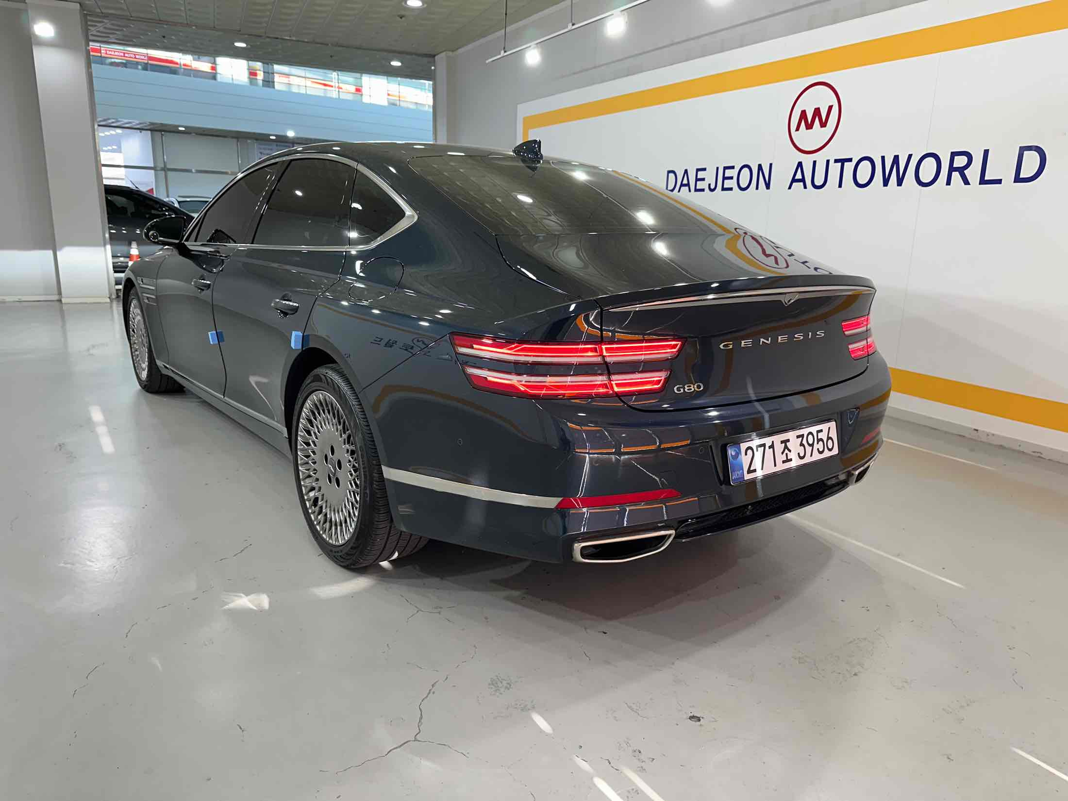 GENESIS G80 RG3 2021