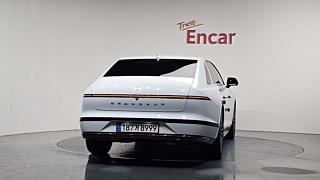 HYUNDAI GRANDEUR GN7 2023