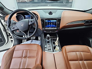 MASERATI LEVANTE 2017