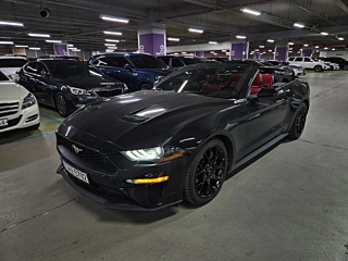 FORD MUSTANG 2021