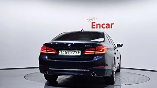 BMW 5-SERIES G30 2019