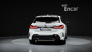 BMW 1-SERIES F40 2022