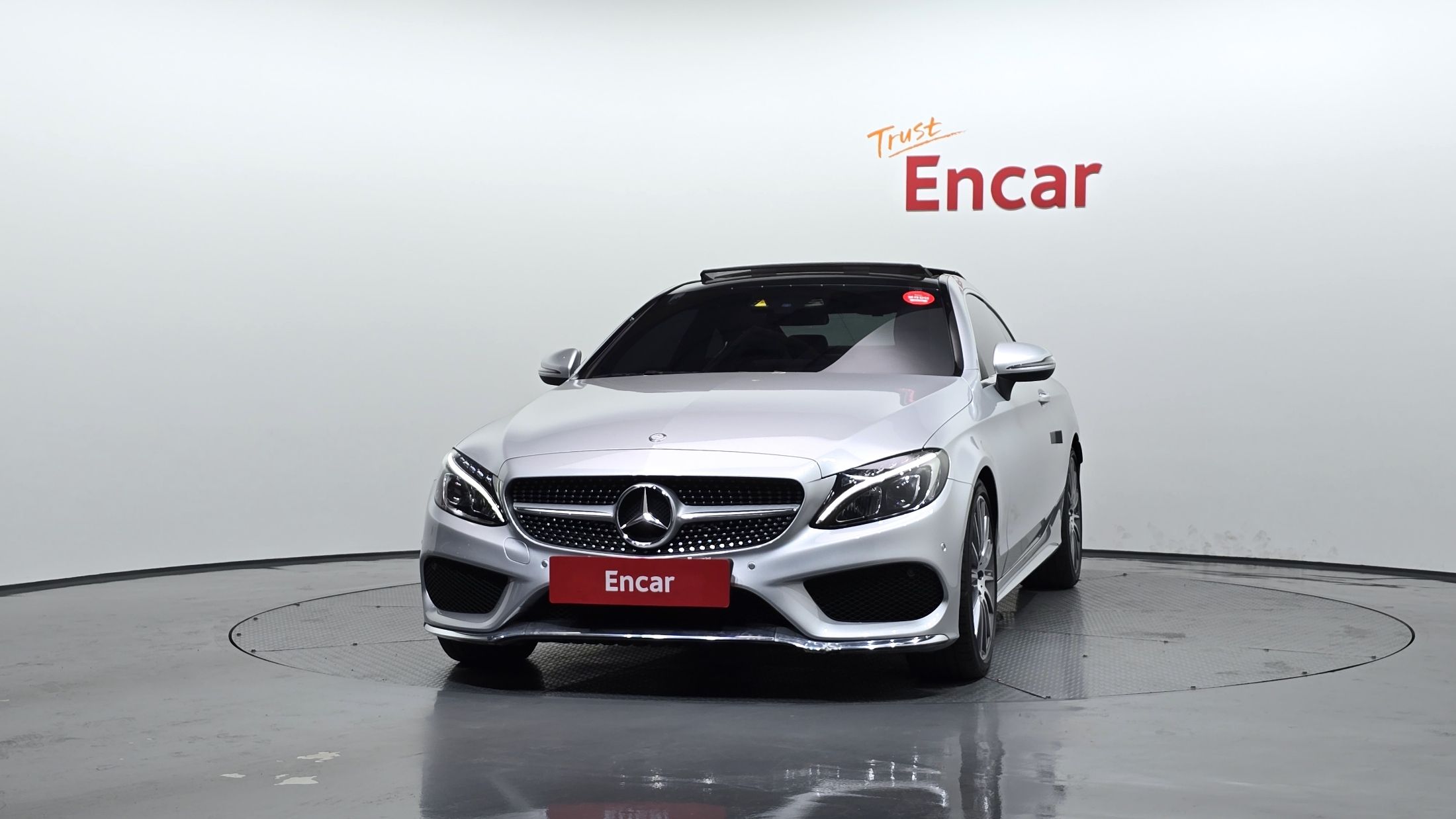 MERCEDES BENZ C-CLASS W205 2016