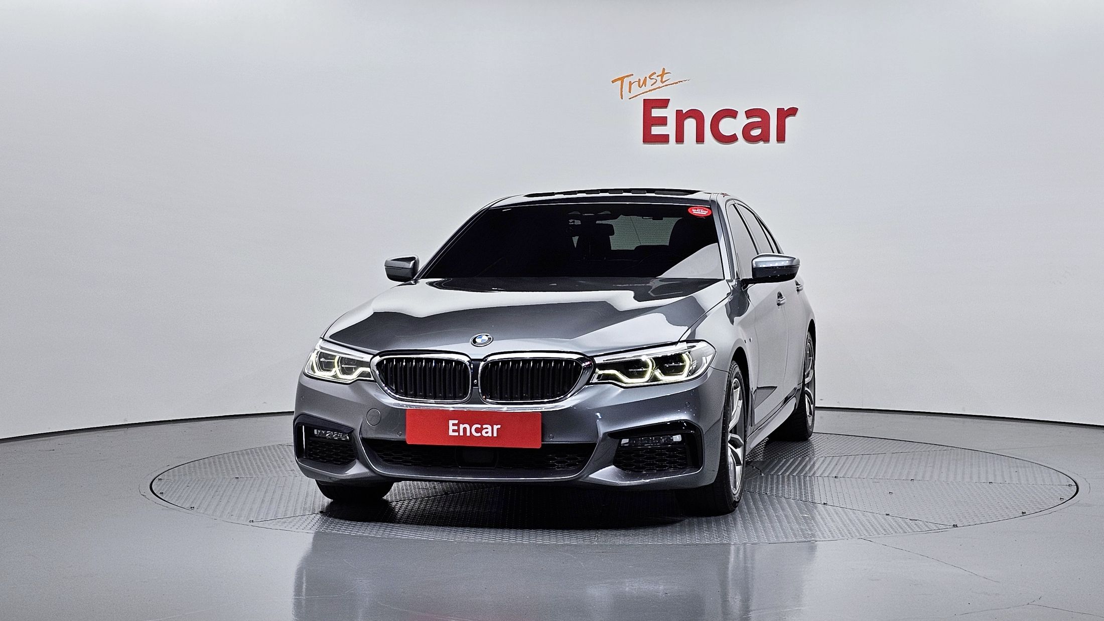 BMW 5-SERIES G30 2017