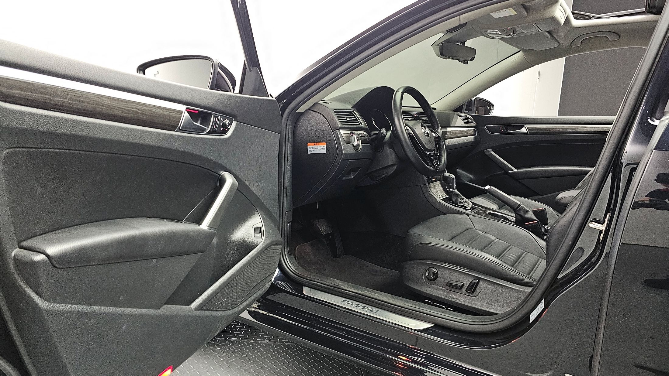 VOLKSWAGEN PASSAT 2018