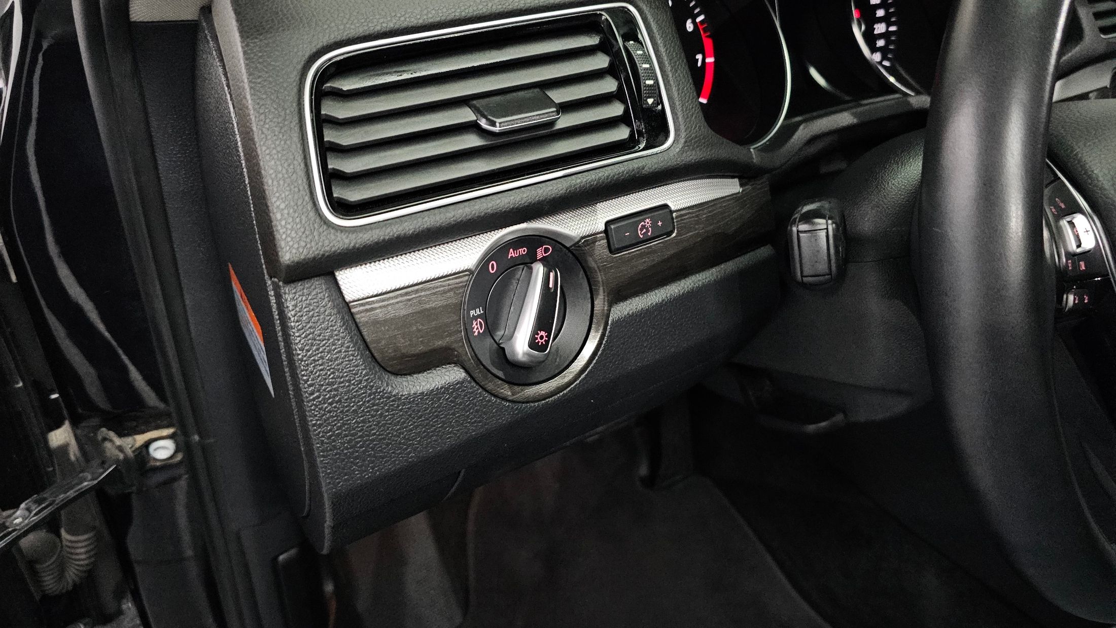 VOLKSWAGEN PASSAT 2018