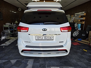 KIA CARNIVAL 2016