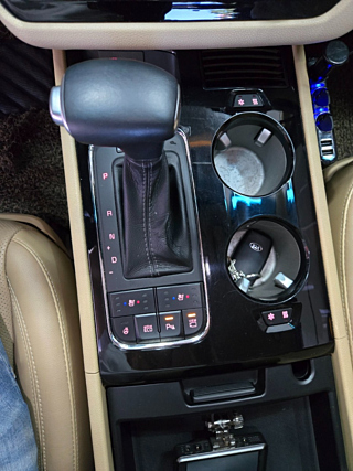 KIA CARNIVAL 2016