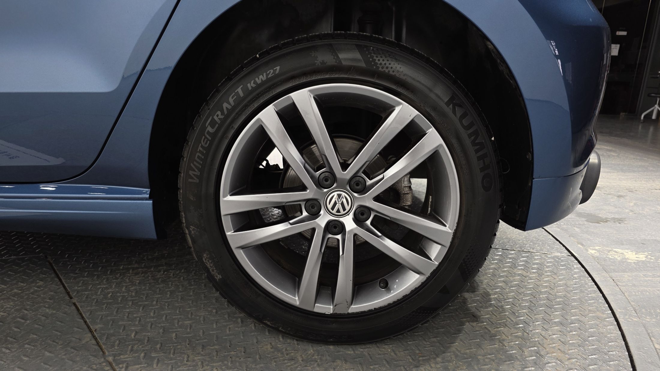 VOLKSWAGEN POLO 2015