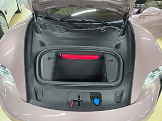 PORSCHE TAYCAN 2023