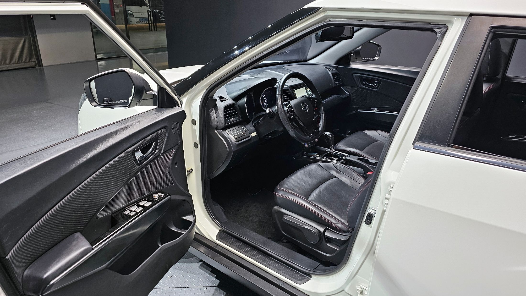 SSANGYONG TIVOLI AIR 2016