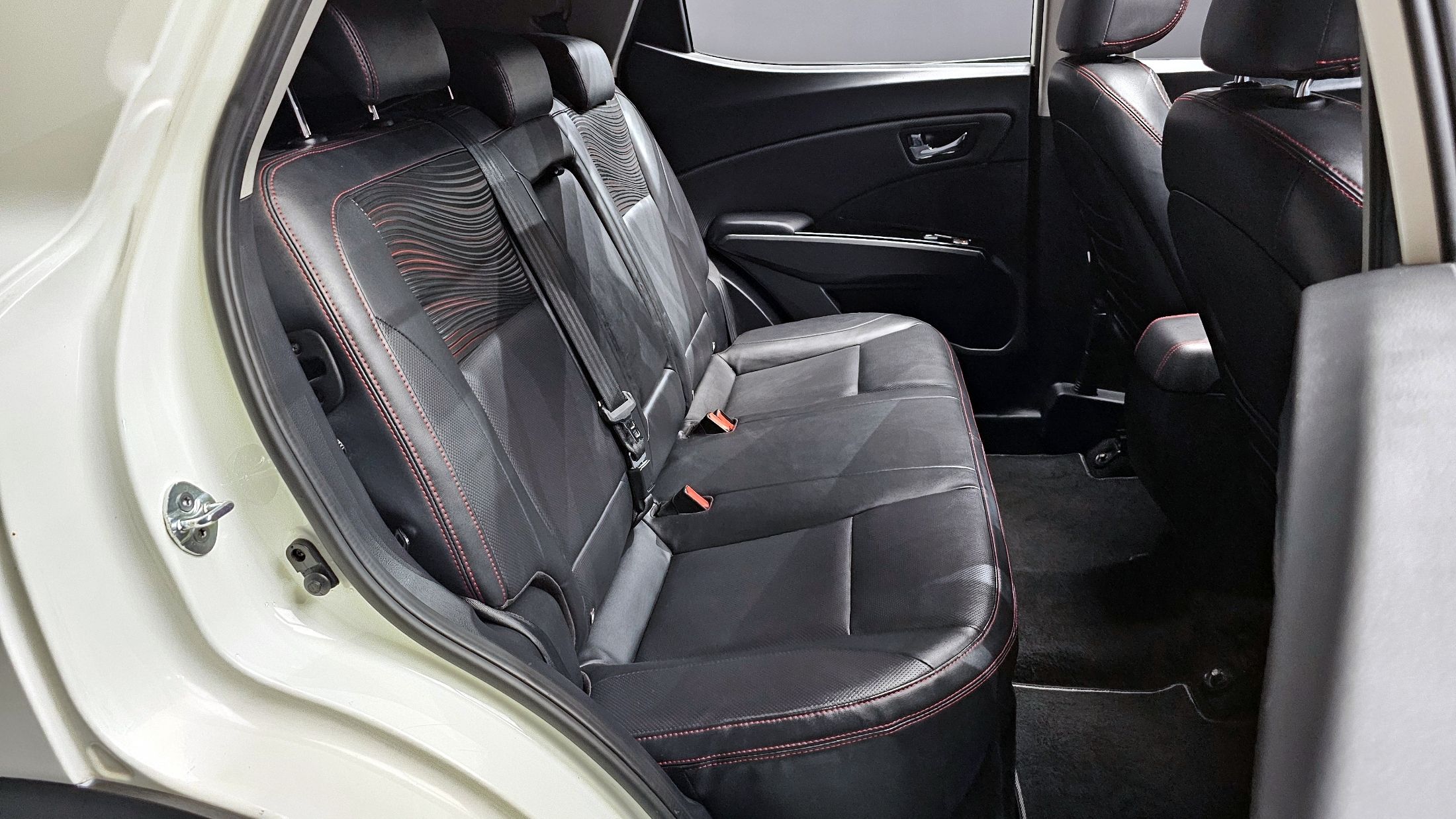 SSANGYONG TIVOLI AIR 2016