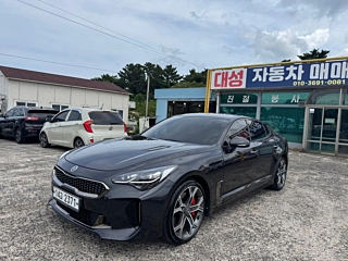 KIA STINGER  2.0 Turbo 2WD 2019