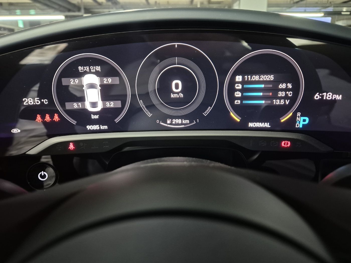 PORSCHE TAYCAN 2024
