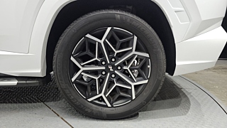 HYUNDAI TUCSON NX4 2023