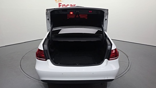 MERCEDES BENZ E-CLASS W212 2016