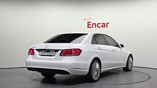 MERCEDES BENZ E-CLASS W212 2016