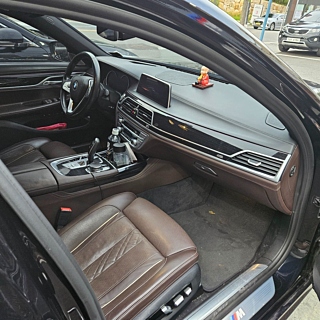 BMW 7-SERIES G11 2018