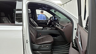 CADILLAC ESCALADE 2023