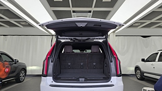 CADILLAC ESCALADE 2023