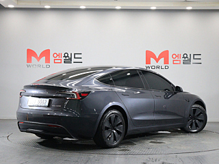 TESLA MODEL 3  Long Range 2025