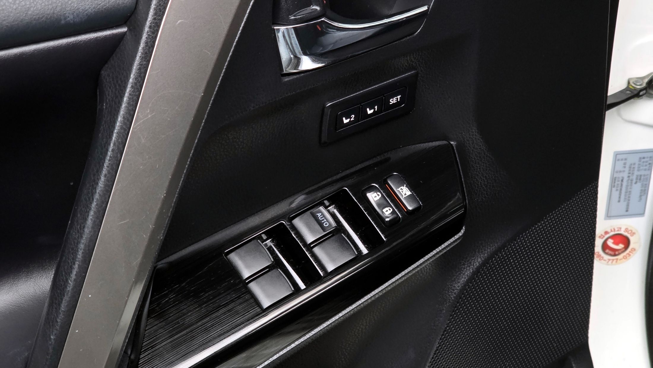 TOYOTA RAV4 2018