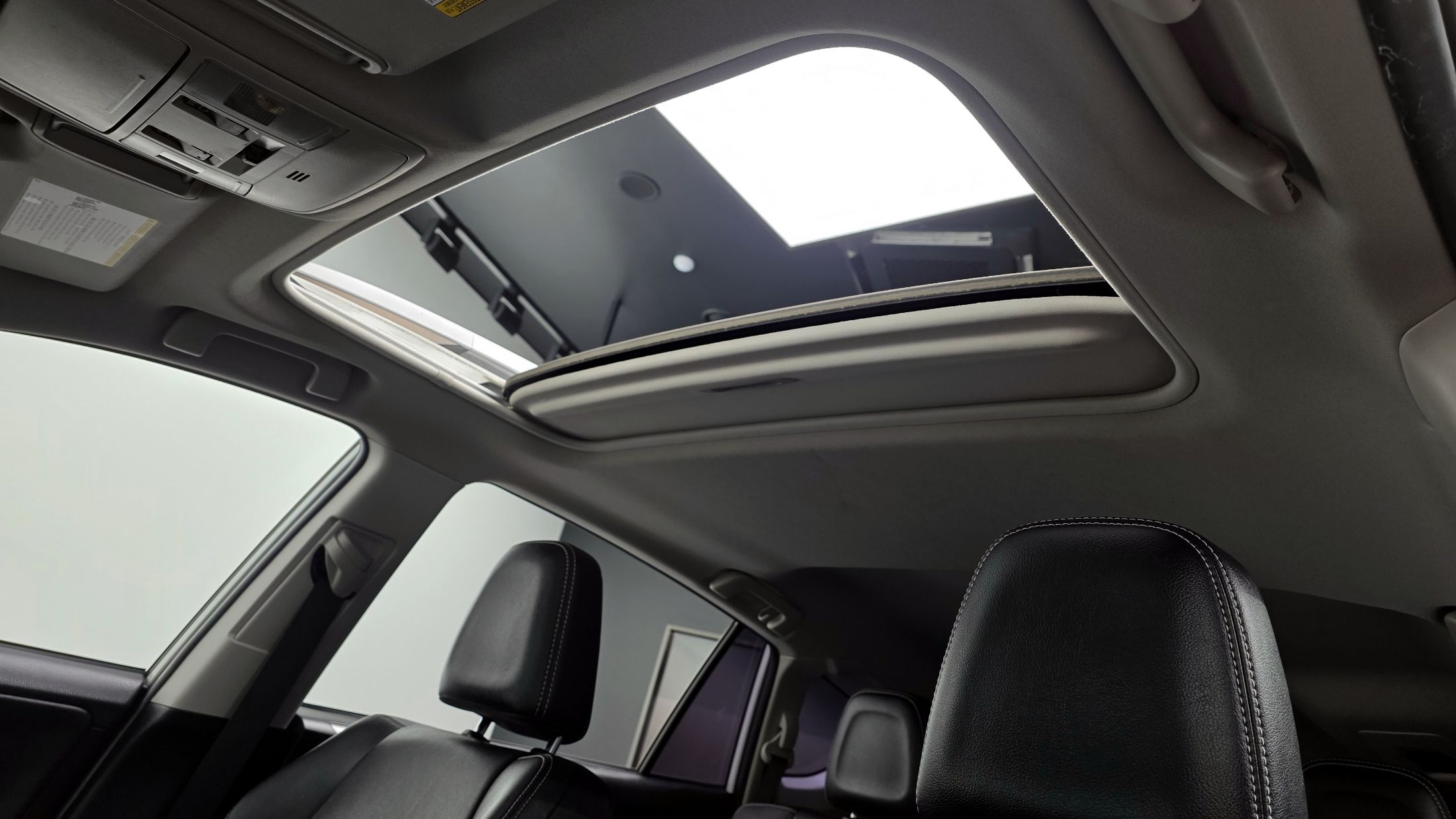 TOYOTA RAV4 2018