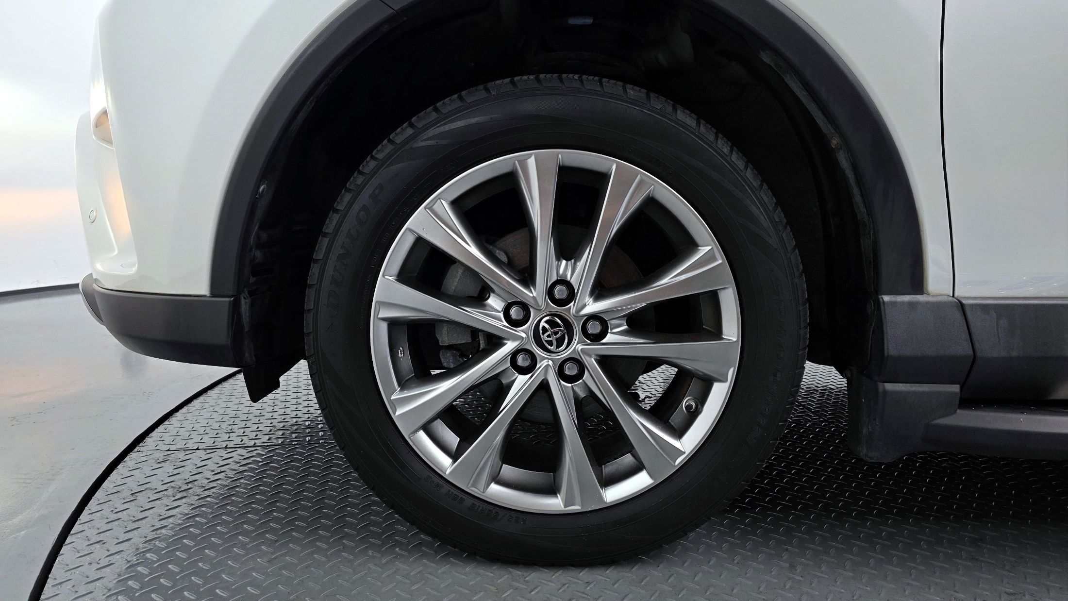 TOYOTA RAV4 2018