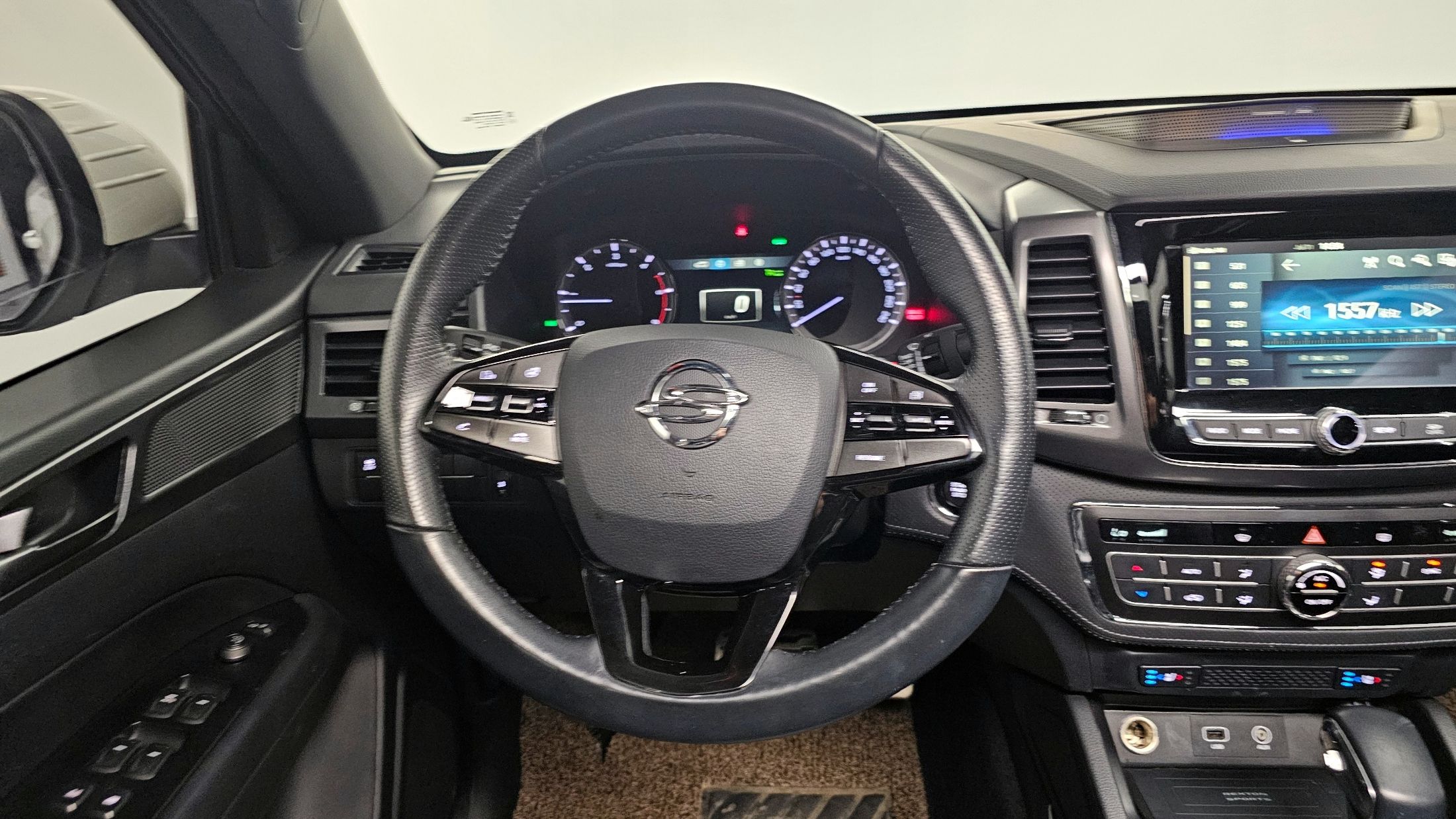SSANGYONG REXTON SPORTS CAR 2021