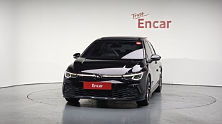 VOLKSWAGEN GOLF 2023