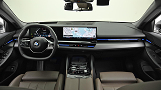 BMW 5-SERIES G60 2024