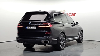 BMW X7 G07 2024