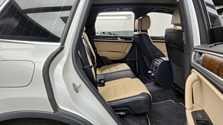VOLKSWAGEN TOUAREG 2016