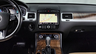 VOLKSWAGEN TOUAREG 2016