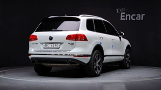 VOLKSWAGEN TOUAREG 2016